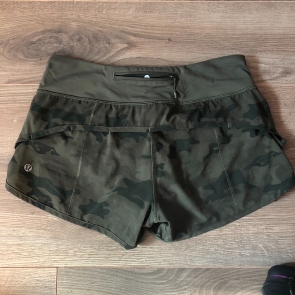 lululemon athletica Pants - Lululemon Camo Speed Shorts